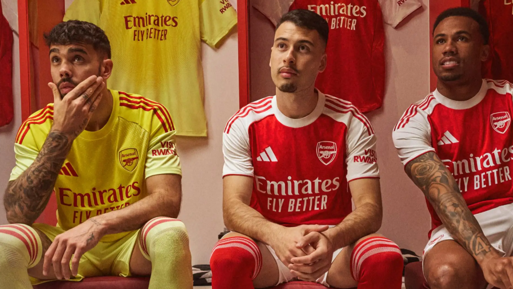 Köp Arsenal hemmatröja 2025/26
